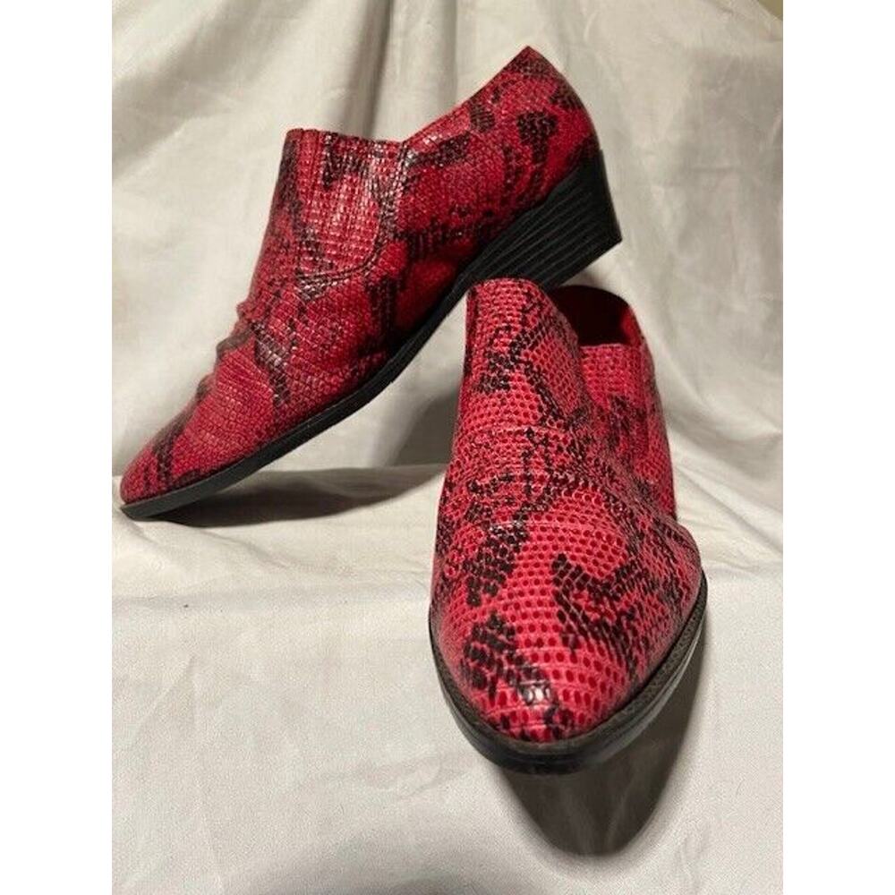 Western Ankle Boots Women’s 8.5W Red Black Snakeskin Pattern Slip-On Work Party